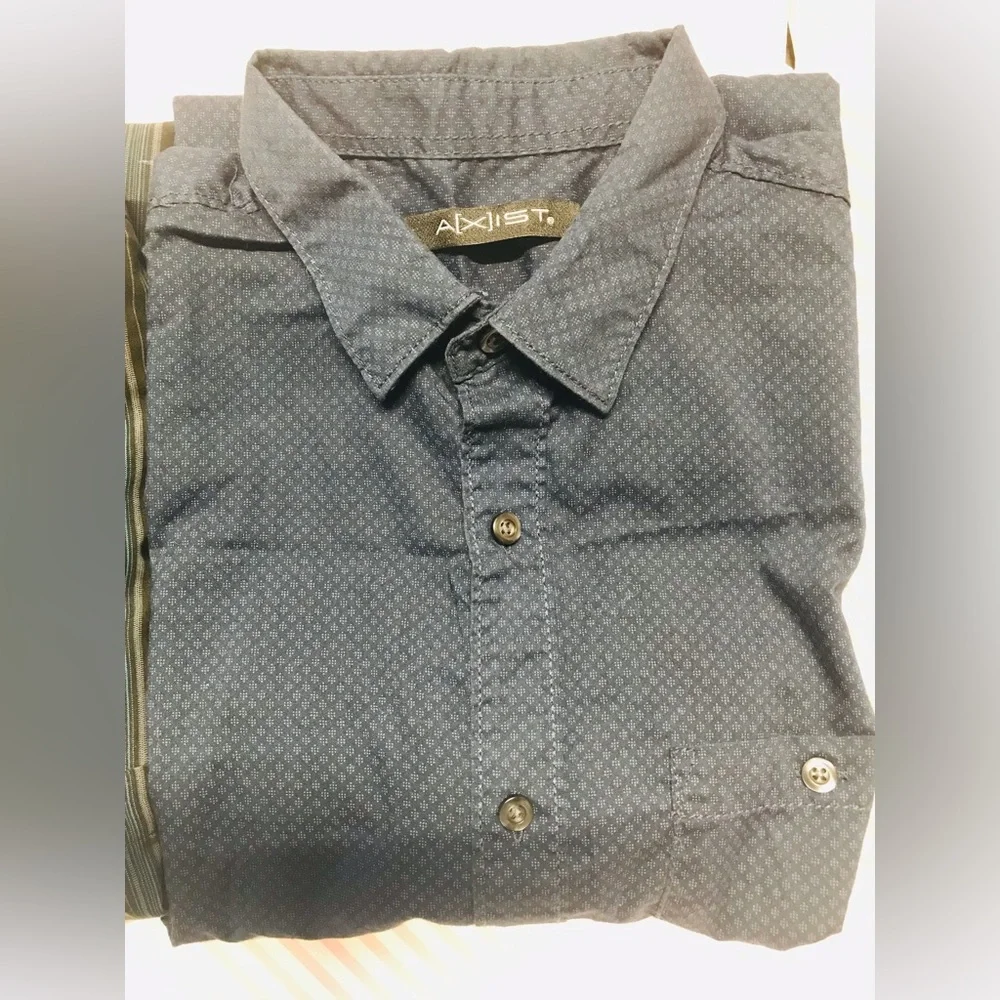 2 pcs MENS  HAGGAR & AXIST long-sleeved dress shirt used very good condition - Picture 12 of 14